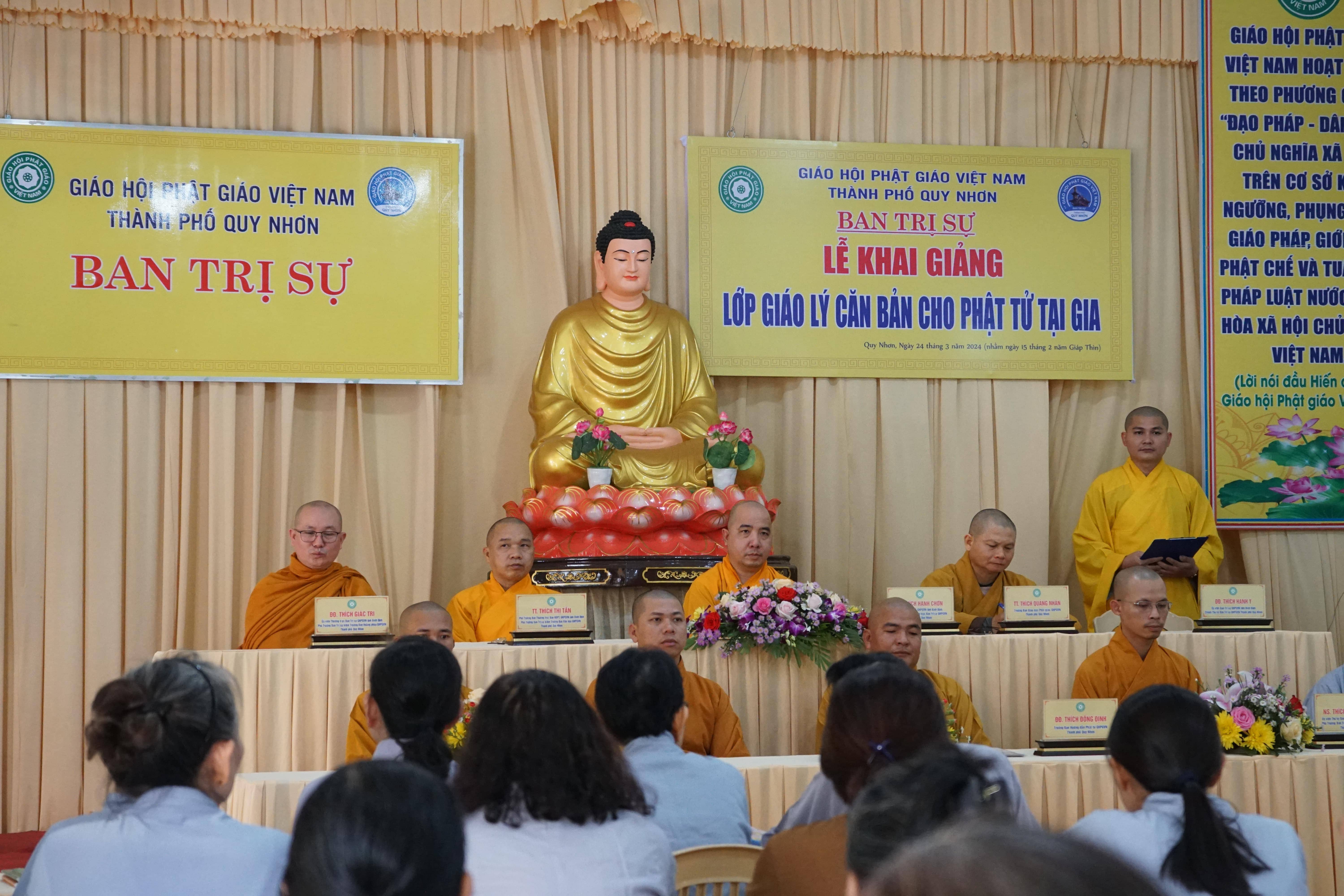 Ban Trị sự Phật giáo Quy Nhơn khai giảng lớp giáo lý căn bản cho Phật tử tại gia